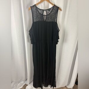 Torrid Size 2 (18/20) Black Macrame Lace Cold Shoulder Maxi Length Dress EUC